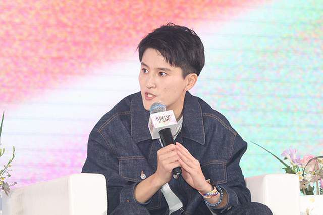 亚洲国产精品成人一区二区
